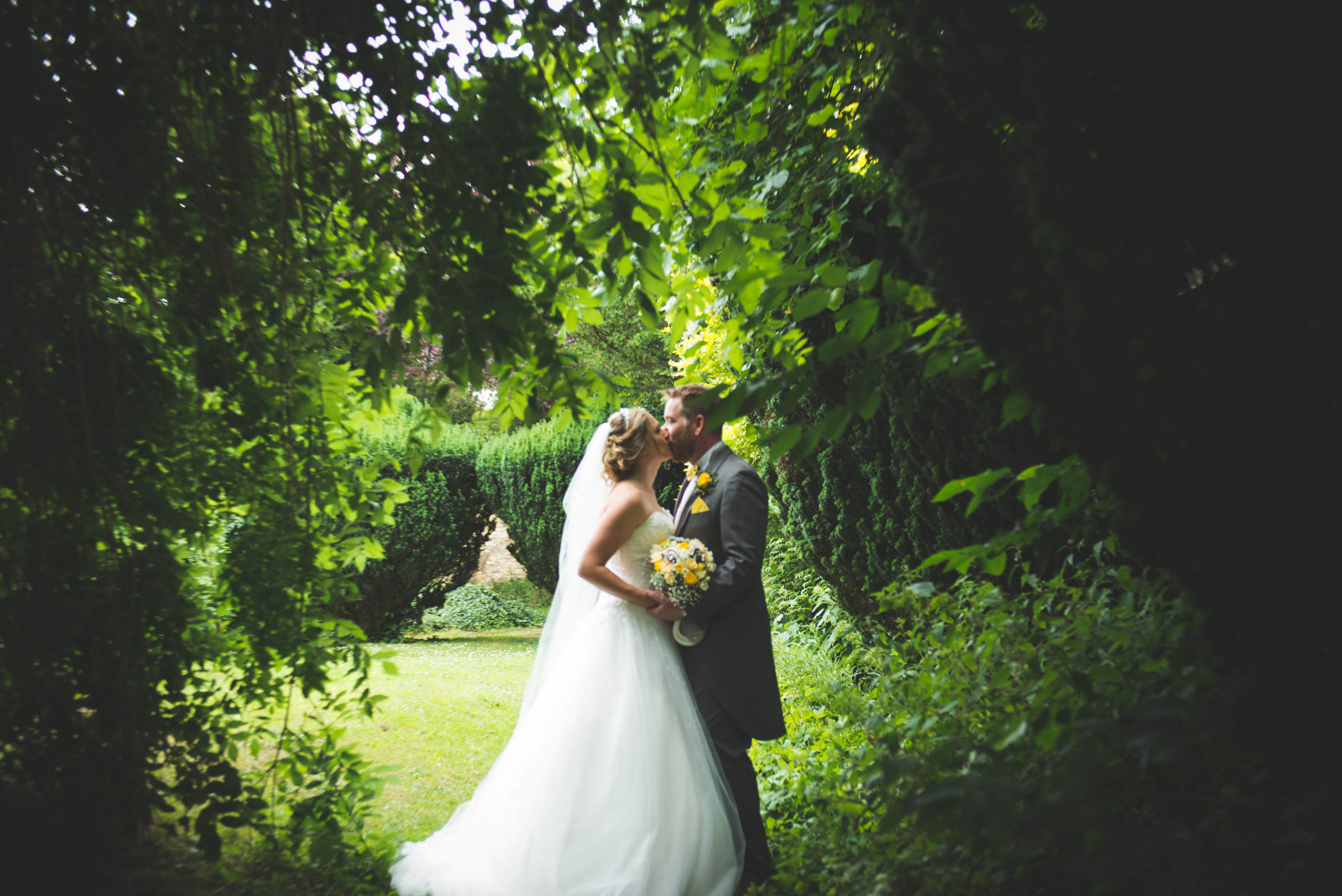 Church wedding, wedding photography, wedding photographer, bride and groom, quiet time