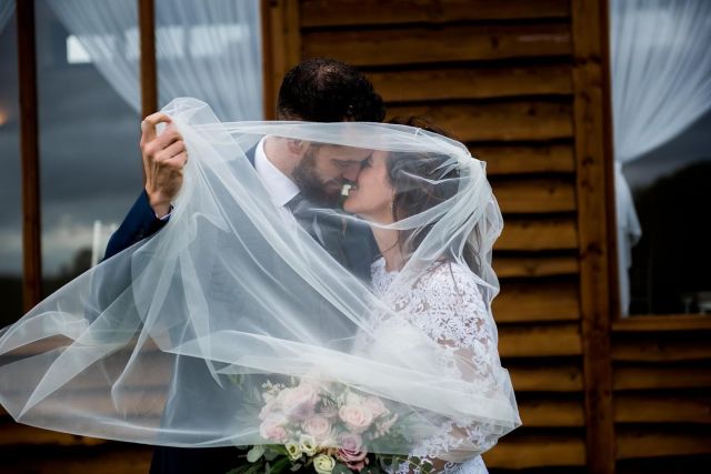 Gorgeous veil shot - when I say to people to play around with the veil they often look at me like I’m a bit nuts - but this is the kind of result we get and it’s just yummy!#wedding2024 #wedding2025 #wedding2025planning #weddingphotography #weddinginspiration #wedding2025💍 #weddingdaydetails #weddingphotographer #londonweddingphotographer #londonweddings #northamptonshireweddings #northamptonweddingphotographer #skylarkweddingphotography